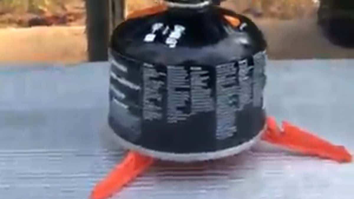 Isobutane fuel canister