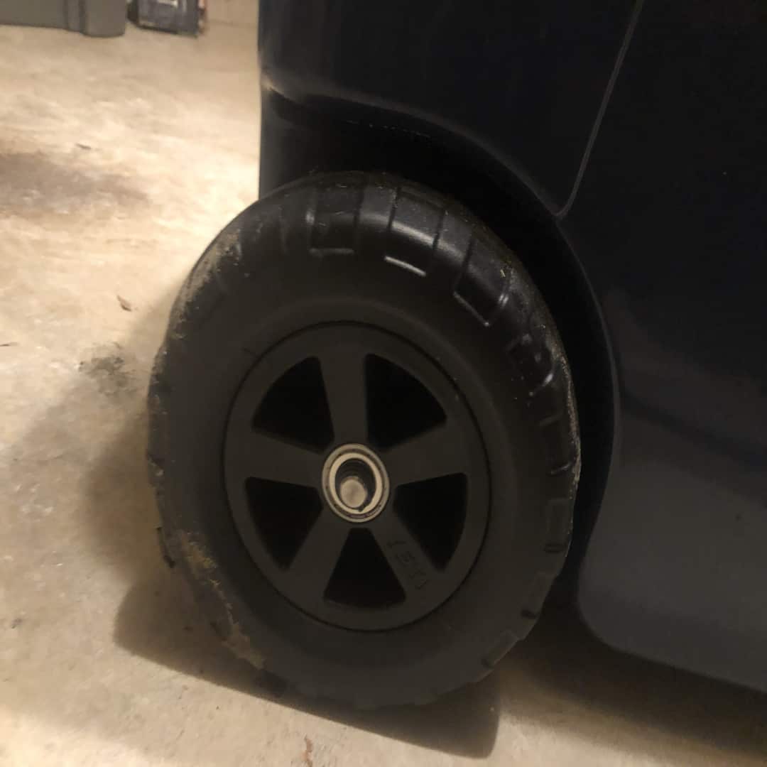 Example of Yeti Tundra Haul wheels